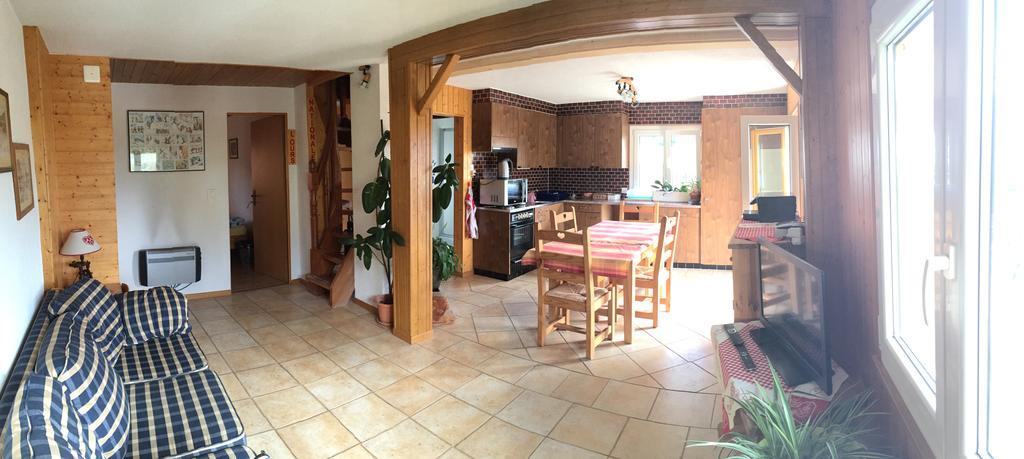Le Central - Chambres D'Hote Grône Esterno foto
