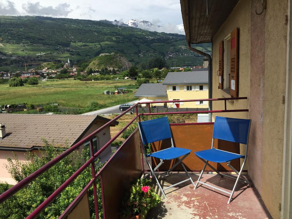 Le Central - Chambres D'Hote Grône Esterno foto