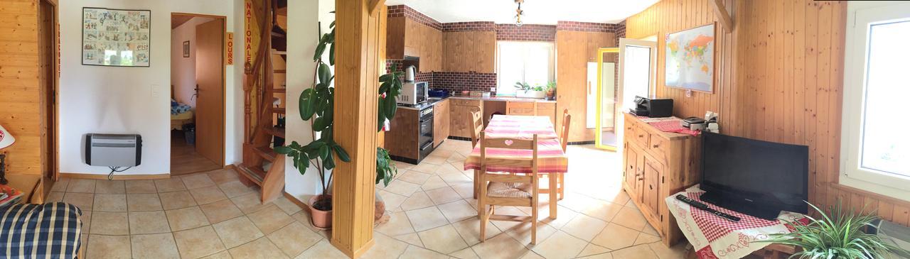 Le Central - Chambres D'Hote Grône Esterno foto